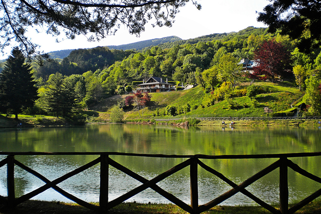 Lago fiorenzo Montepiano