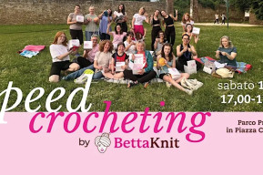 Foto presentazione di speed crocheting - granny square edition con informazioni rilevanti sull'evento