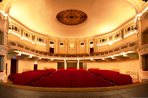 Conferenza "Cento anni del Politeama con "Tosca": una storia d'amore"