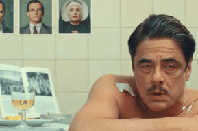 Locandina del film La trama fenicia